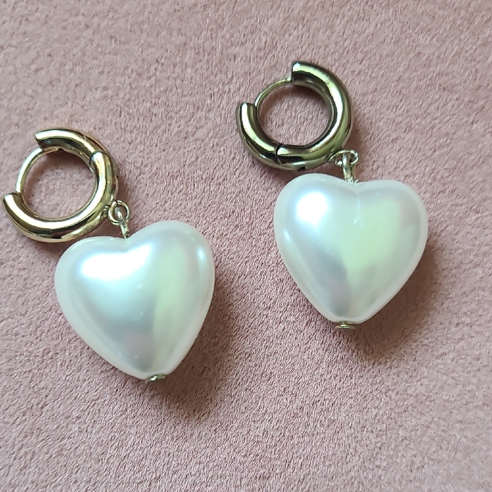 Loft Earrings & Stretchy Bracelet Set - Picture 10 of 10